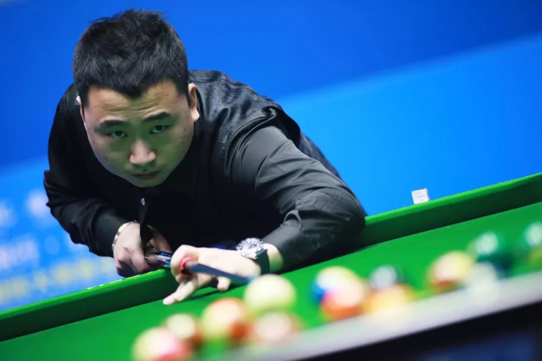 示了其迈向 示了其迈向